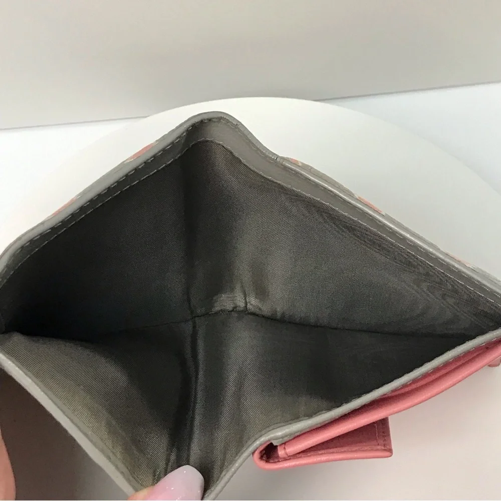 MIU MIU Heart Leather Bifold Compact Wallet 😍 - Picture 7 of 17